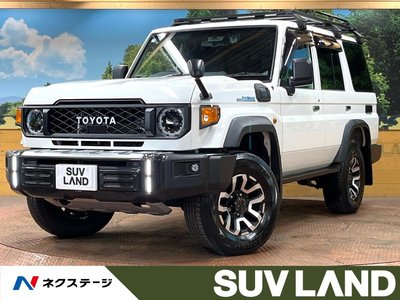 TOYOTA LAND CRUISER 70 - 1