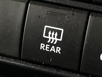 صورة مصغرة 29 لـ 2025 Toyota LAND CRUISER 70