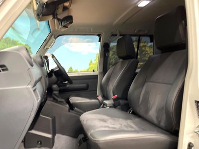 صورة مصغرة 53 لـ 2025 Toyota LAND CRUISER 70