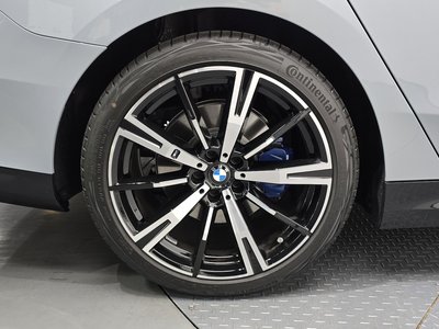 2026 BMW 5 SERIES 照片 6