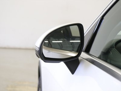 MERCEDES-BENZ GLC - 6