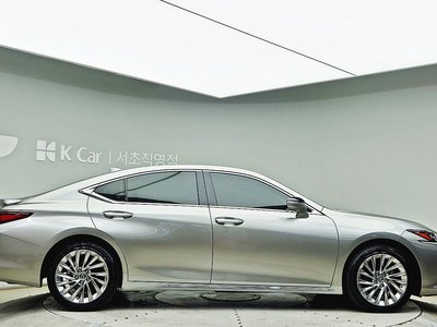 LEXUS ES - 3