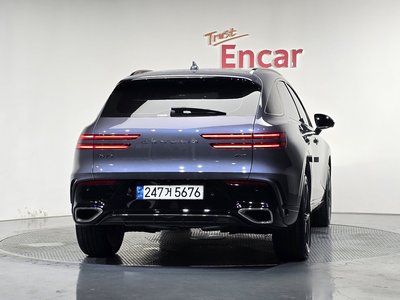 صورة 3 لـ 2024 Genesis GV70