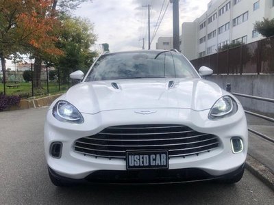 ASTON MARTIN DBX - 2