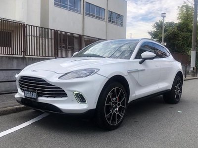 ASTON MARTIN DBX - 7