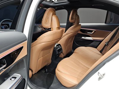 MERCEDES-BENZ E-CLASS - 10