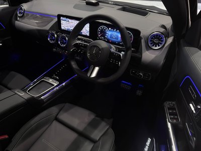 MERCEDES-BENZ GLA - 5