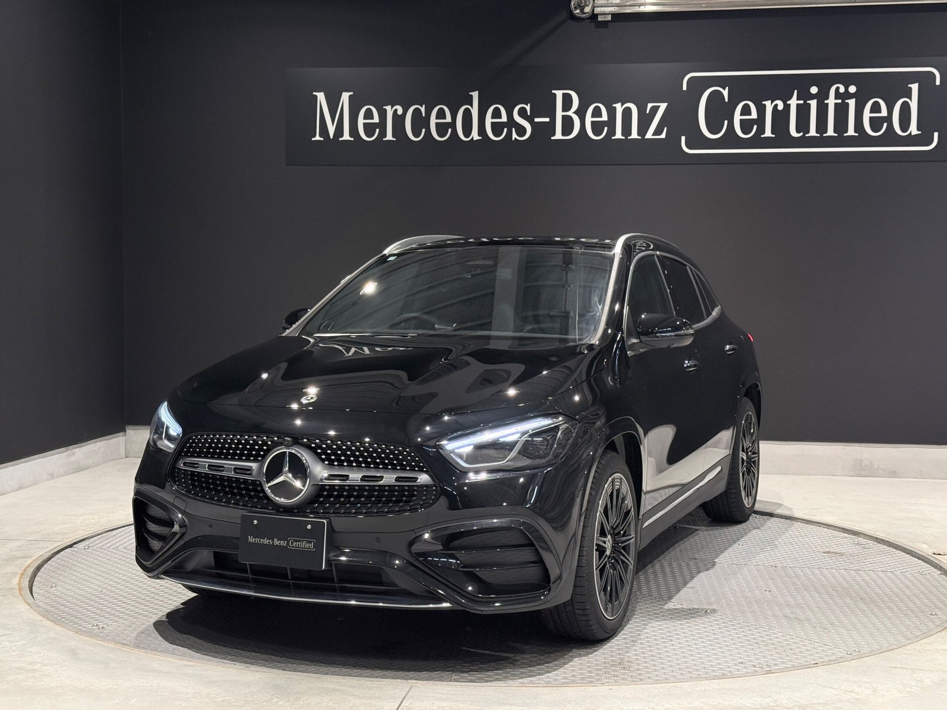 MERCEDES-BENZ GLA - View 1