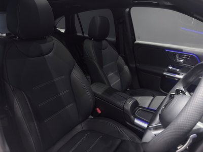 MERCEDES-BENZ GLA - 6