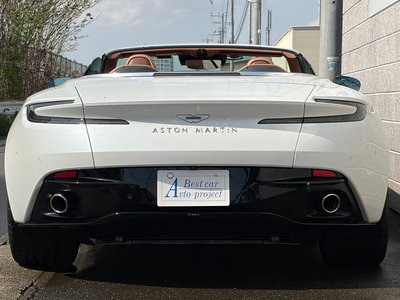 ASTON MARTIN DB12 VOLANTE - 5
