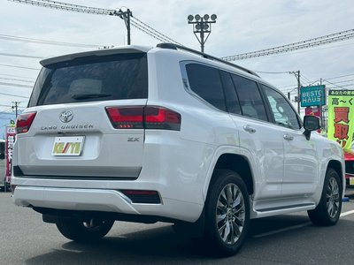 TOYOTA LAND CRUISER - 2