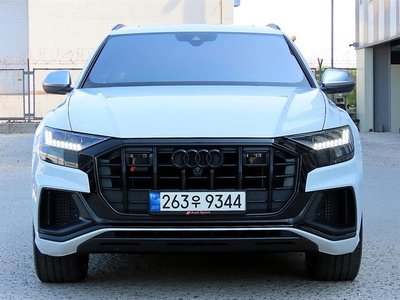 2020 AUDI SQ8 — фото 1