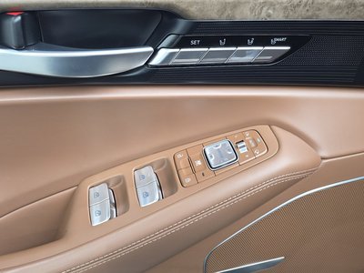 2020 Genesis G90 — миниатюра 29