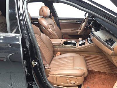 2020 Genesis G90 — миниатюра 16