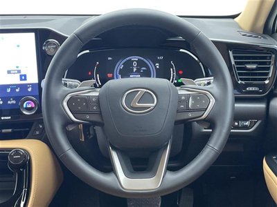 2025 Lexus NX thumbnail 16
