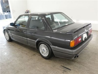 1990 BMW 3 SERIES 照片 2