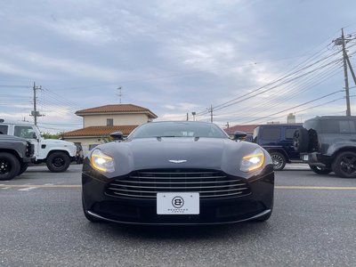 ASTON MARTIN DB11 - 6