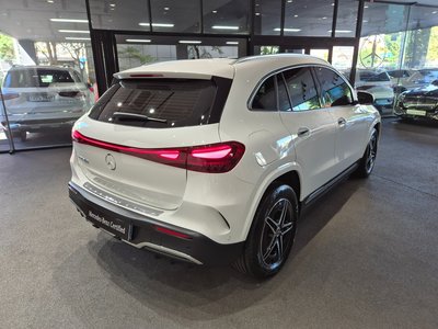 MERCEDES-BENZ EQA - 4