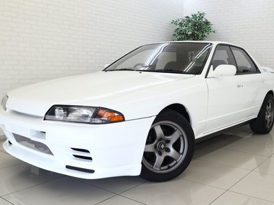 NISSAN SKYLINE
