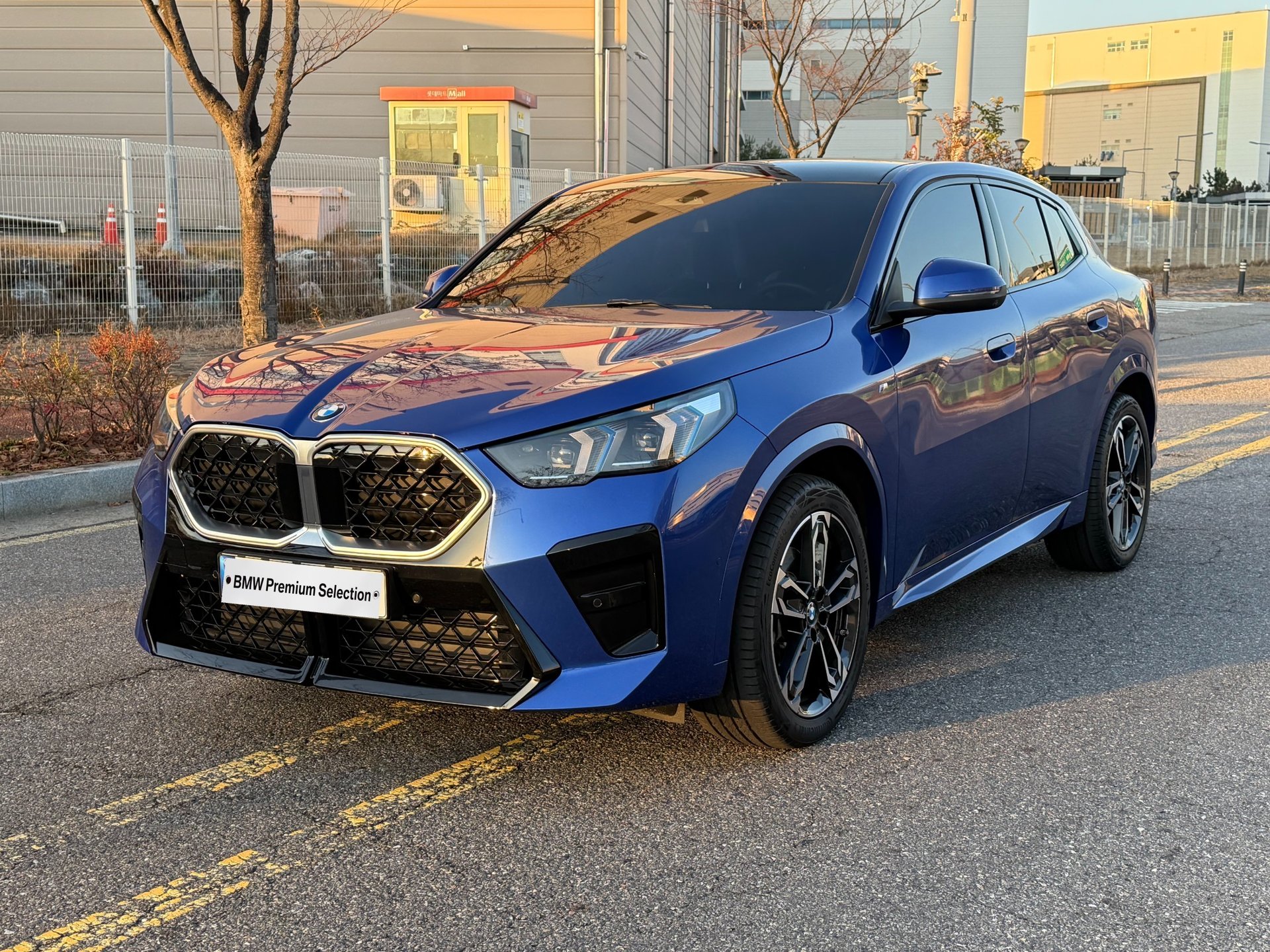 BMW X2 - View 1