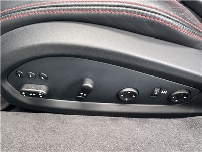 2011 Ferrari 458 ITALIA — миниатюра 13