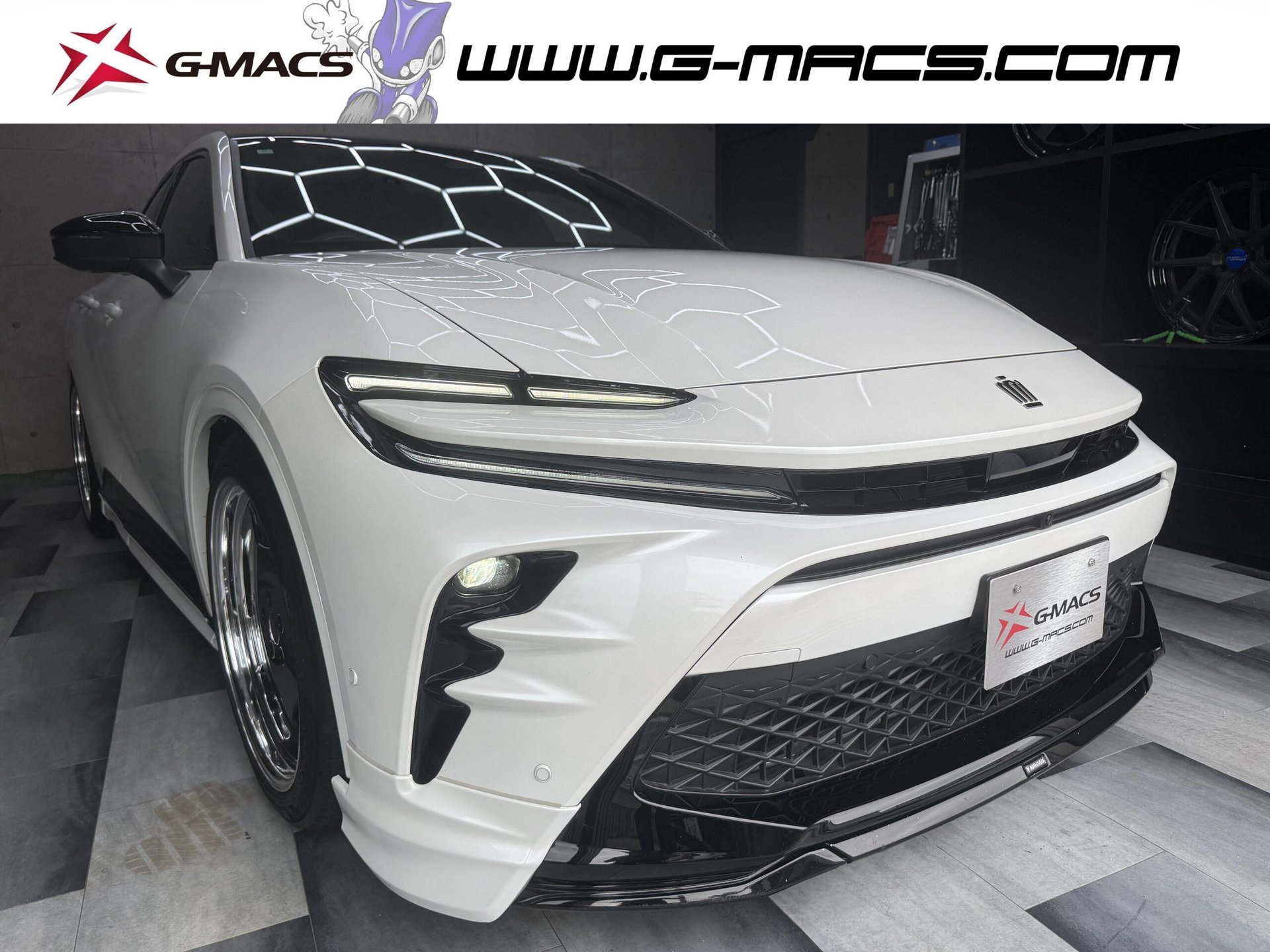 TOYOTA CROWN SPORT - View 1