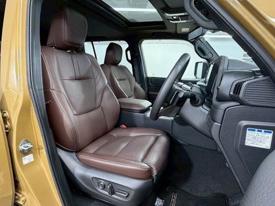 TOYOTA LAND CRUISER 250 - 5