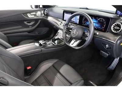 MERCEDES-BENZ E-CLASS - 2