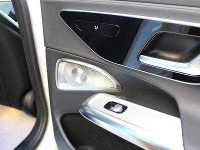 2025 Mercedes-BENZ E-CLASS 缩略图 28