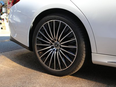 صورة 5 لـ 2025 Mercedes-BENZ E-CLASS