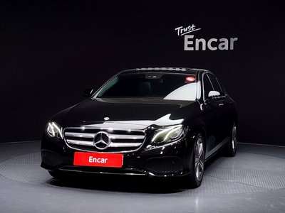 MERCEDES-BENZ E-CLASS - 2