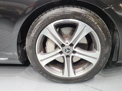 MERCEDES-BENZ E-CLASS - 6