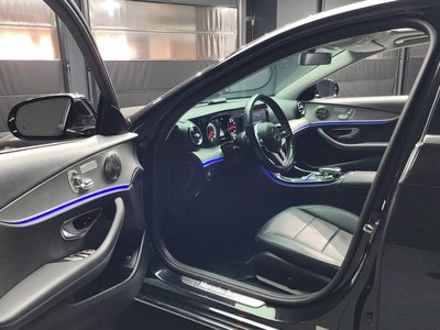 MERCEDES-BENZ E-CLASS - 10