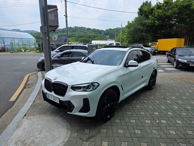 BMW X4 - 1