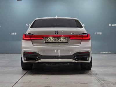 BMW 7 SERIES - 6