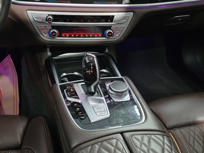 BMW 7 SERIES - 9