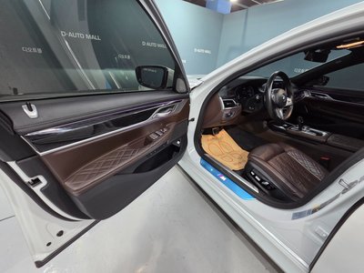 BMW 7 SERIES - 10