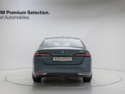 2025 BMW 5 SERIES 照片 3