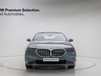 2025 BMW 5 SERIES 照片 2