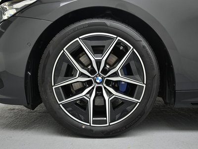 2025 BMW 5 SERIES 照片 6