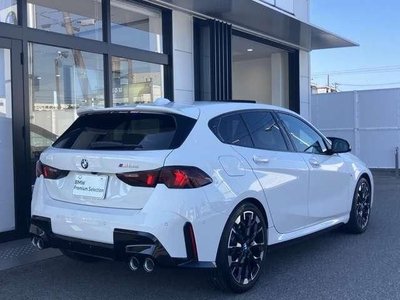2025 BMW 1 SERIES 照片 3