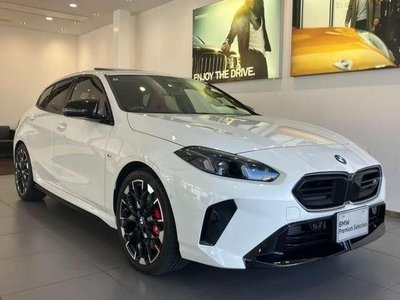 2025 BMW 1 SERIES 照片 6