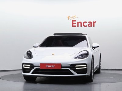 PORSCHE PANAMERA - 2