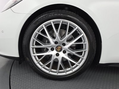 PORSCHE PANAMERA - 6