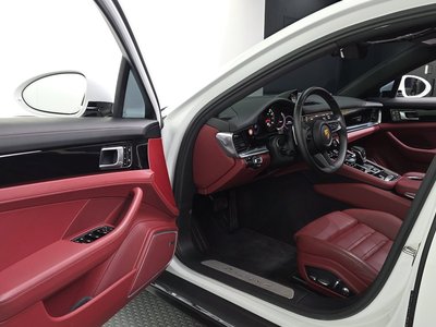 PORSCHE PANAMERA - 10
