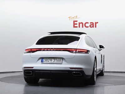 PORSCHE PANAMERA - 3