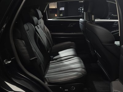 2023 Genesis GV80 thumbnail 18