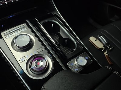 2023 Genesis GV80 thumbnail 12