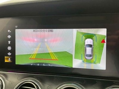 MERCEDES-BENZ E-CLASS - 4