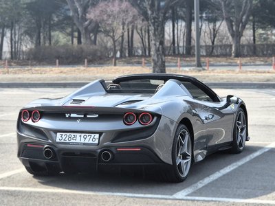 FERRARI F8 SPIDER - 3